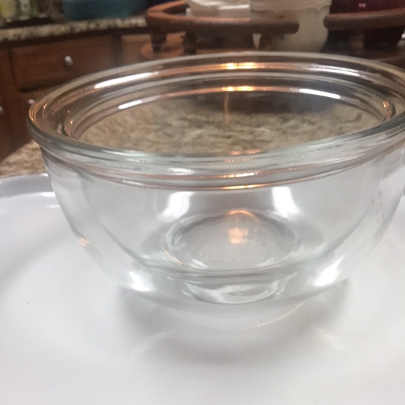 Set of Anchor Hocking Mixing Bowls - Picture 11 of 11